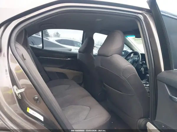 4T1B11HK7JU013903 2018 TOYOTA CAMRY - Image 8
