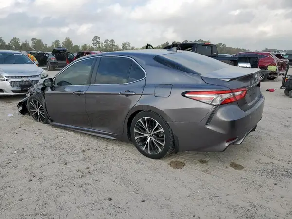 4T1B11HK7JU014095 2018 TOYOTA CAMRY - Image 2