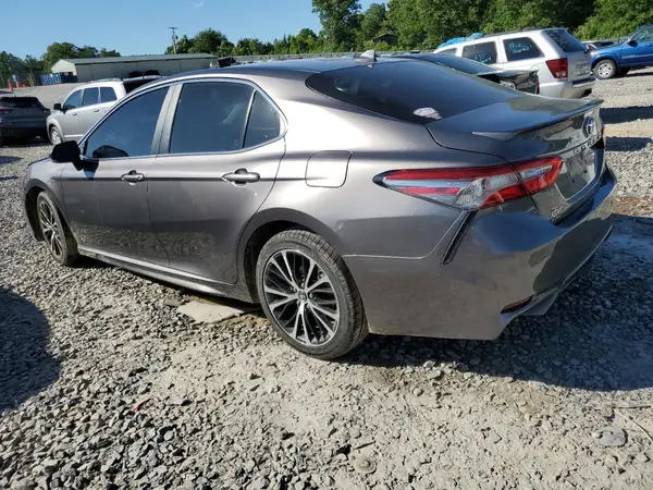 4T1B11HK7JU017742 2018 TOYOTA CAMRY - Image 2