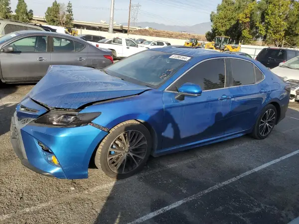 4T1B11HK7JU018115 2018 TOYOTA CAMRY - Image 1