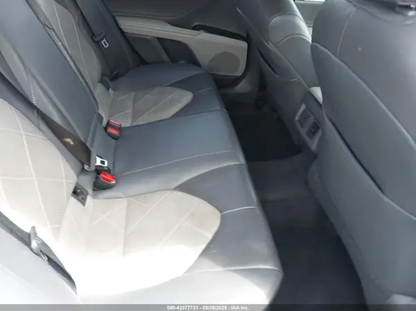 4T1B11HK7JU020611 2018 TOYOTA CAMRY - Image 8