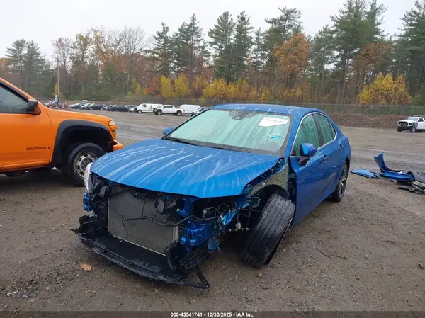 4T1B11HK7JU022097 2018 TOYOTA CAMRY - Image 2