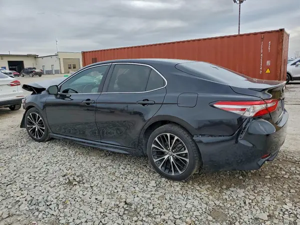 4T1B11HK7JU022875 2018 TOYOTA CAMRY - Image 2
