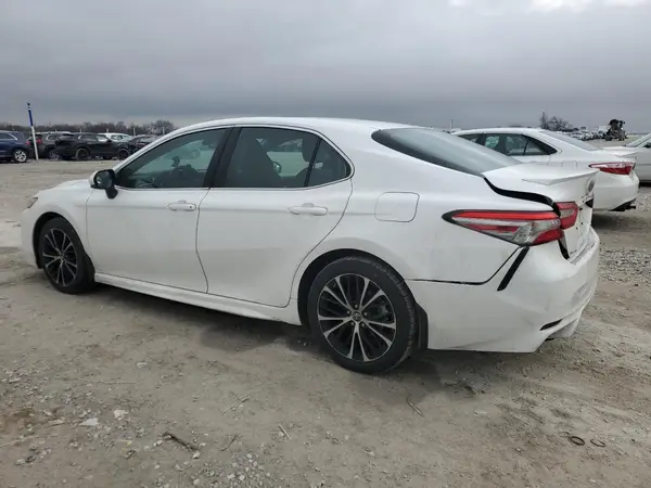 4T1B11HK7JU035707 2018 TOYOTA CAMRY - Image 2