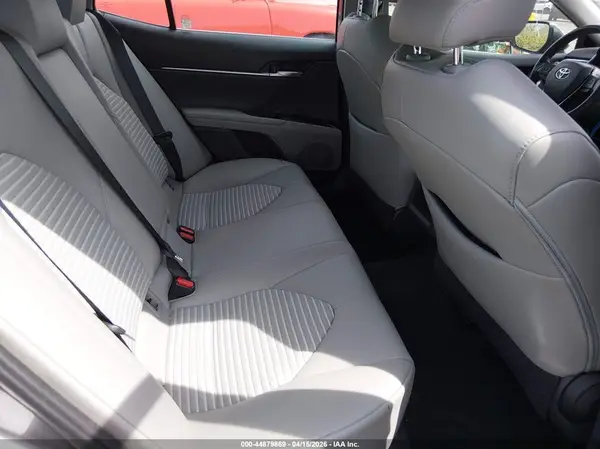 4T1B11HK7JU036582 2018 TOYOTA CAMRY - Image 8