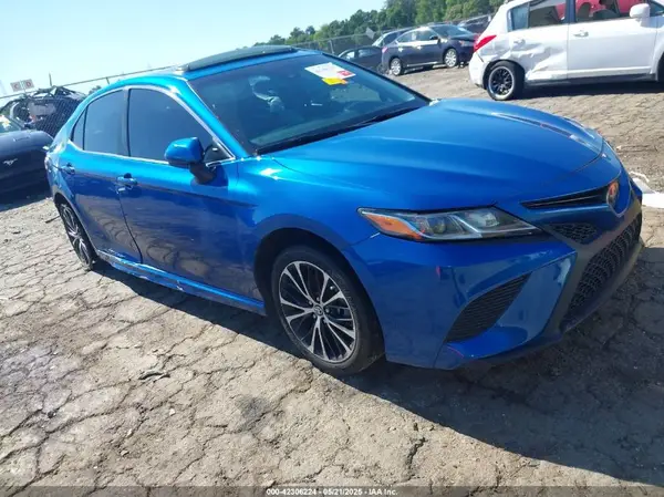4T1B11HK7JU039255 2018 TOYOTA CAMRY - Image 1