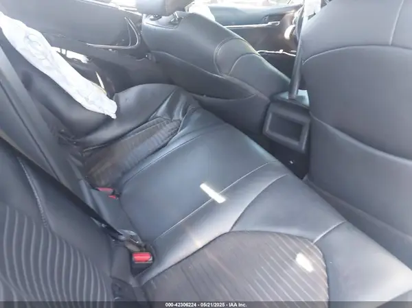 4T1B11HK7JU039255 2018 TOYOTA CAMRY - Image 8