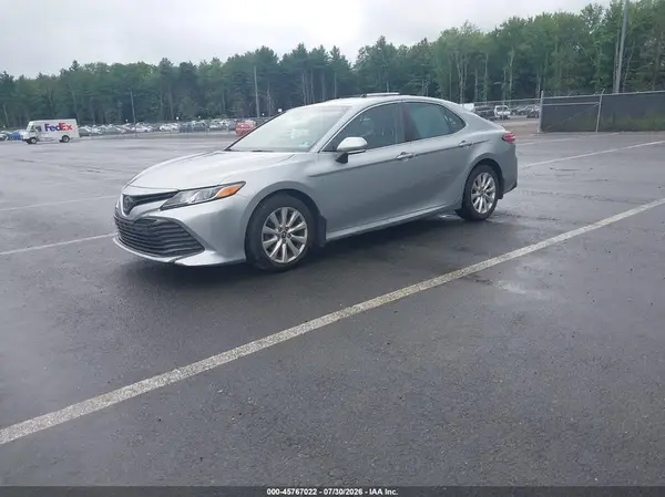 4T1B11HK7JU040051 2018 TOYOTA CAMRY - Image 2