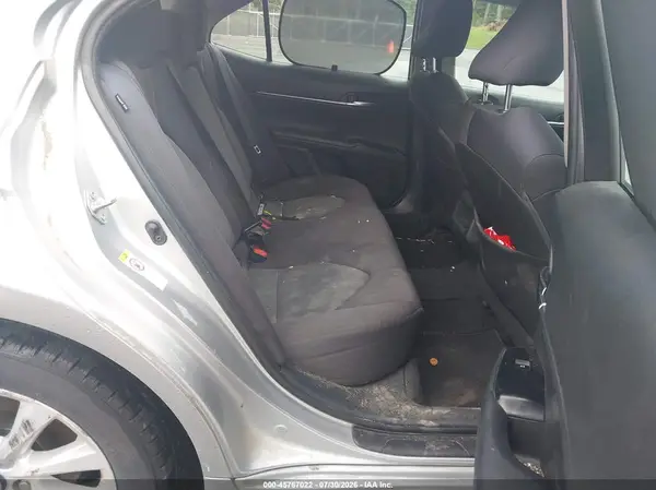 4T1B11HK7JU040051 2018 TOYOTA CAMRY - Image 8