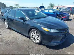 4T1B11HK7JU041877 2018 TOYOTA CAMRY