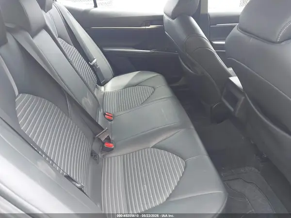 4T1B11HK7JU045170 2018 TOYOTA CAMRY - Image 8