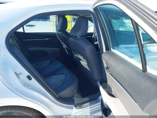 4T1B11HK7JU046092 2018 TOYOTA CAMRY - Image 8