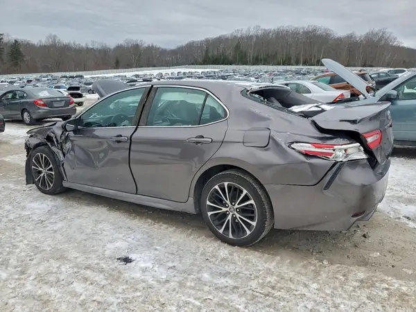 4T1B11HK7JU049378 2018 TOYOTA CAMRY - Image 2