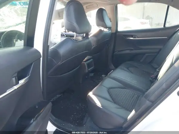 4T1B11HK7JU054791 2018 TOYOTA CAMRY - Image 8