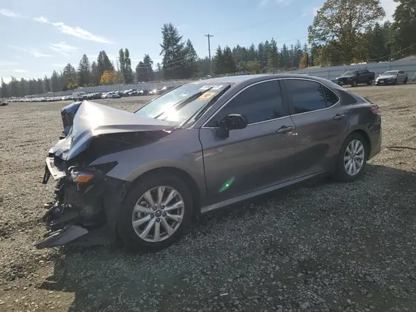 4T1B11HK7JU057660 2018 TOYOTA CAMRY - Image 1