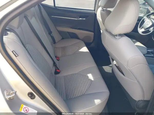 4T1B11HK7JU061160 2018 TOYOTA CAMRY - Image 8