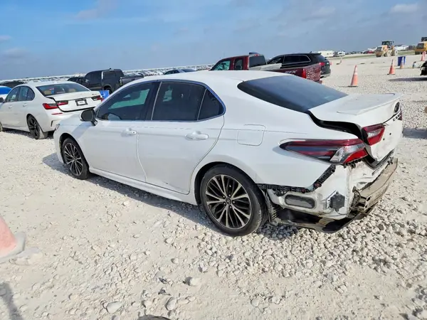 4T1B11HK7JU062311 2018 TOYOTA CAMRY - Image 2