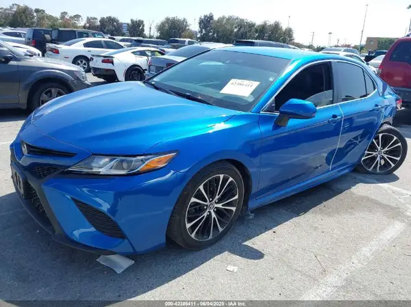 4T1B11HK7JU062809 2018 TOYOTA CAMRY - Image 2