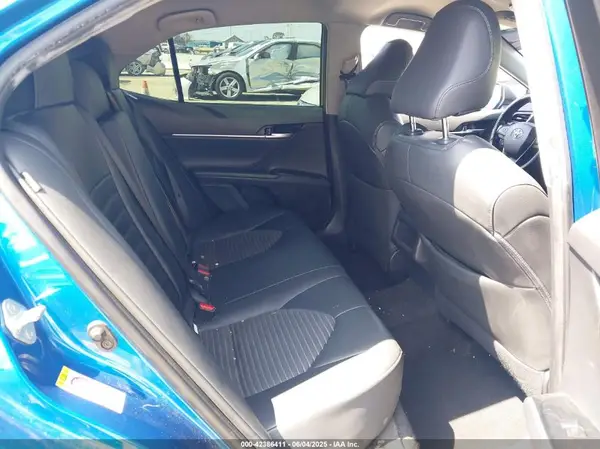 4T1B11HK7JU062809 2018 TOYOTA CAMRY - Image 8