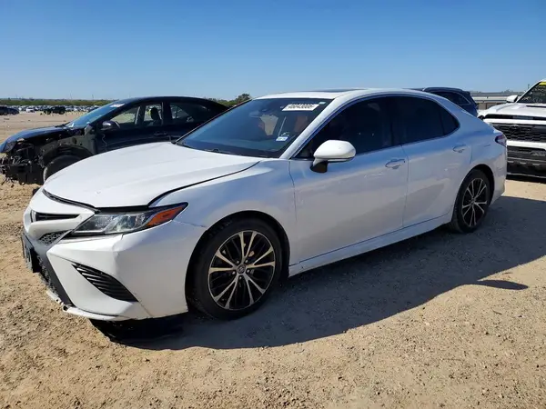 4T1B11HK7JU064429 2018 TOYOTA CAMRY - Image 1
