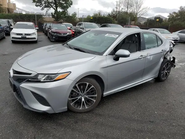 4T1B11HK7JU065290 2018 TOYOTA CAMRY - Image 1