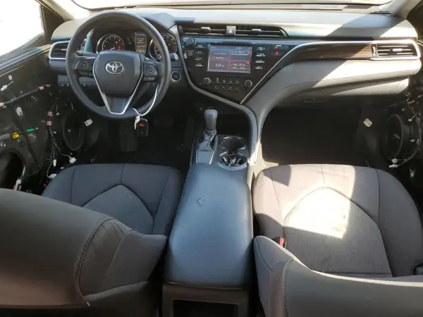 4T1B11HK7JU067685 2018 TOYOTA CAMRY - Image 8
