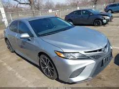 4T1B11HK7JU074040 2018 TOYOTA CAMRY