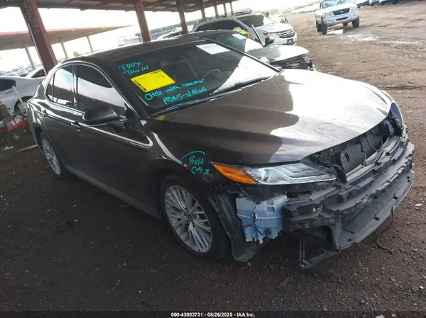 4T1B11HK7JU074569 2018 TOYOTA CAMRY - Image 1