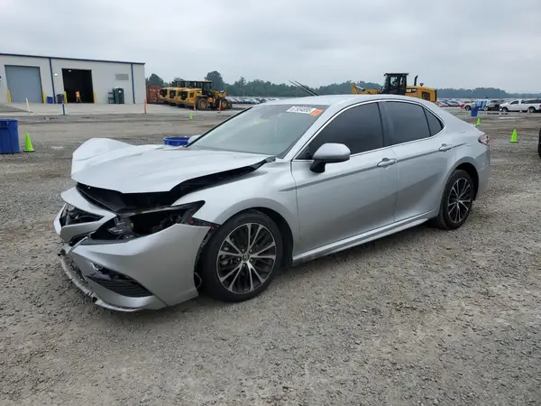 4T1B11HK7JU075804 2018 TOYOTA CAMRY - Image 1
