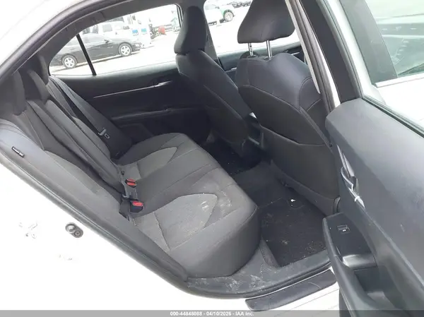 4T1B11HK7JU076306 2018 TOYOTA CAMRY - Image 8