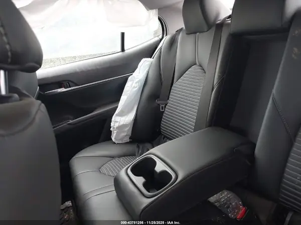 4T1B11HK7JU084745 2018 TOYOTA CAMRY - Image 8