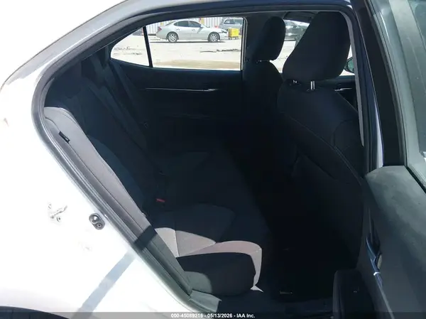 4T1B11HK7JU084907 2018 TOYOTA CAMRY - Image 8
