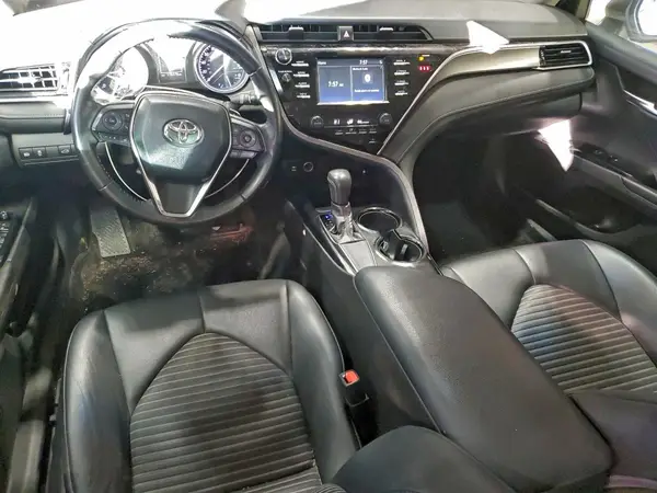 4T1B11HK7JU085698 2018 TOYOTA CAMRY - Image 8