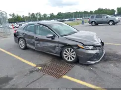 4T1B11HK7JU088262 2018 TOYOTA CAMRY
