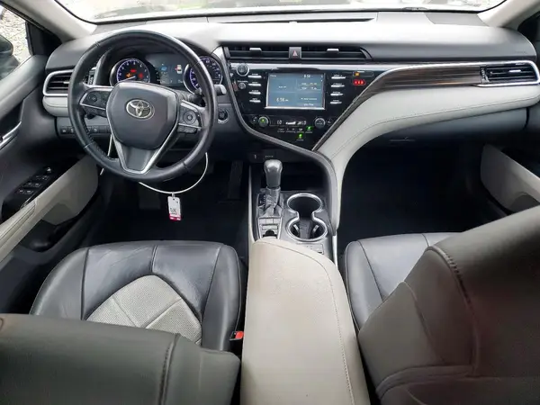 4T1B11HK7JU093588 2018 TOYOTA CAMRY - Image 8