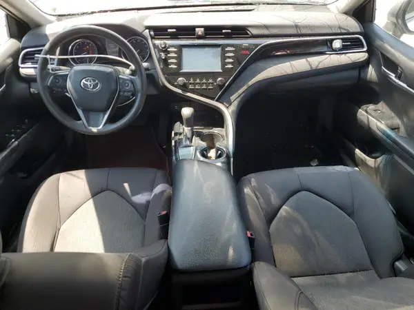 4T1B11HK7JU098161 2018 TOYOTA CAMRY - Image 8