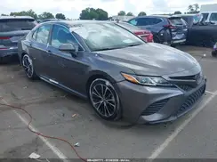 4T1B11HK7JU104332 2018 TOYOTA CAMRY