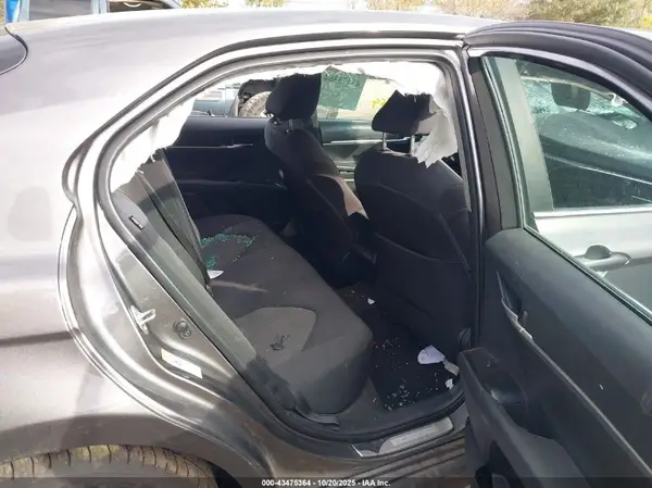 4T1B11HK7JU106422 2018 TOYOTA CAMRY - Image 8