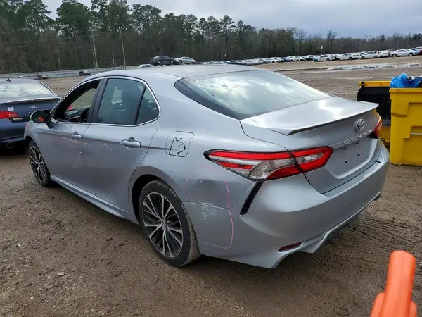 4T1B11HK7JU106596 2018 TOYOTA CAMRY - Image 2