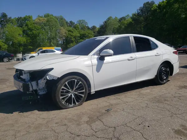 4T1B11HK7JU129201 2018 TOYOTA CAMRY - Image 1