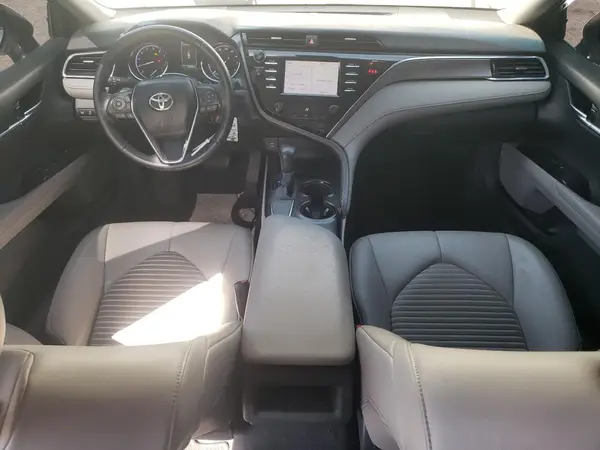4T1B11HK7JU129201 2018 TOYOTA CAMRY - Image 8
