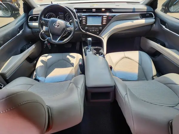 4T1B11HK7JU133099 2018 TOYOTA CAMRY - Image 8