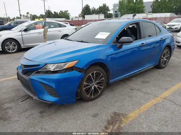 4T1B11HK7JU134463 2018 TOYOTA CAMRY - Image 2