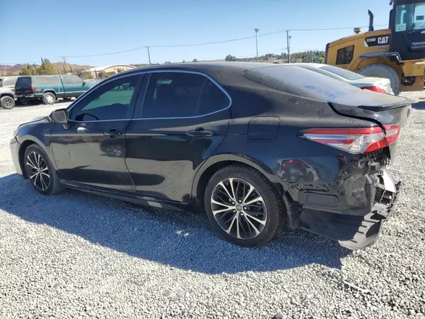 4T1B11HK7JU137007 2018 TOYOTA CAMRY - Image 2