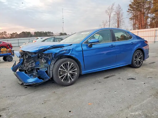4T1B11HK7JU137363 2018 TOYOTA CAMRY - Image 1