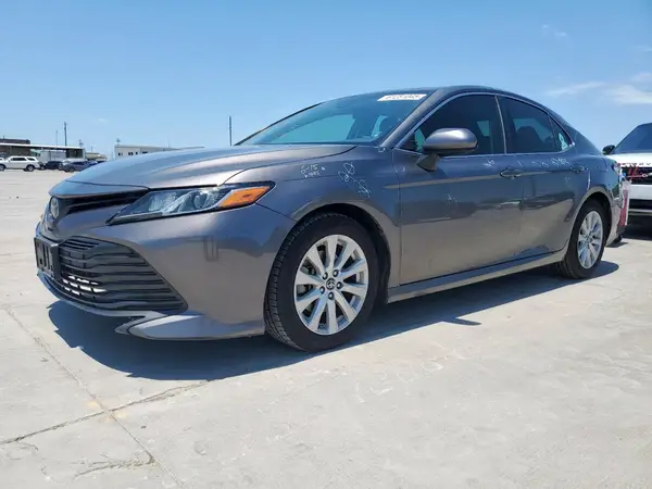 4T1B11HK7JU140683 2018 TOYOTA CAMRY - Image 1