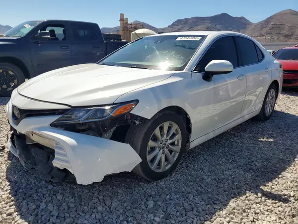 4T1B11HK7JU144099 2018 TOYOTA CAMRY - Image 1