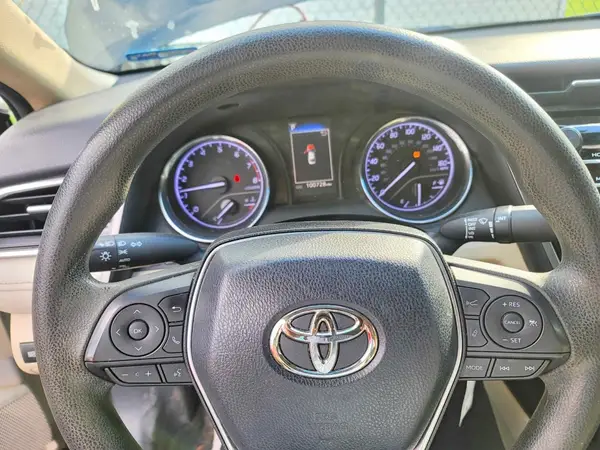 4T1B11HK7JU145706 2018 TOYOTA CAMRY - Image 8