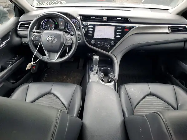 4T1B11HK7JU147326 2018 TOYOTA CAMRY - Image 8