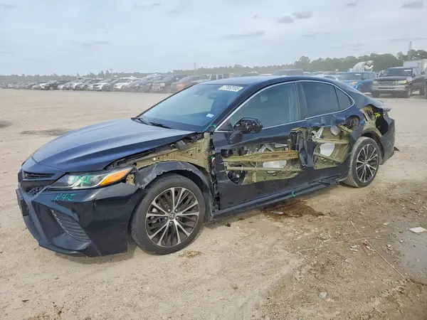 4T1B11HK7JU156155 2018 TOYOTA CAMRY - Image 1